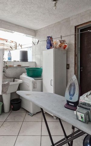 Casa à venda com 200m², 3 quartos e 2 vagas