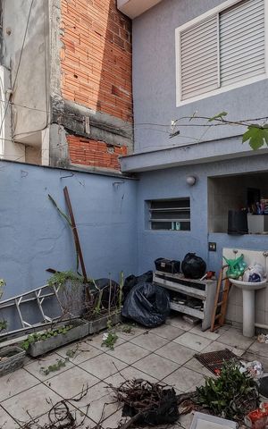 Casa à venda com 200m², 3 quartos e 2 vagas