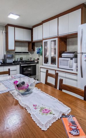 Casa à venda com 200m², 3 quartos e 2 vagas