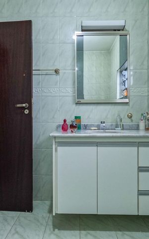 Casa à venda com 200m², 3 quartos e 2 vagas