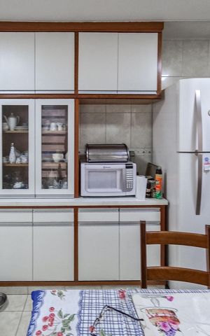 Casa à venda com 200m², 3 quartos e 2 vagas
