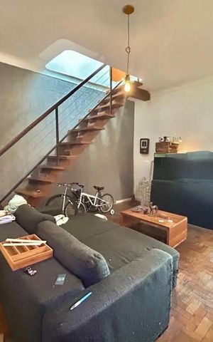 Casa para alugar com 275m², 5 quartos e 2 vagas