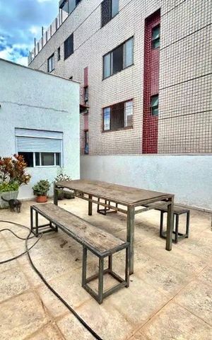 Casa para alugar com 275m², 5 quartos e 2 vagas
