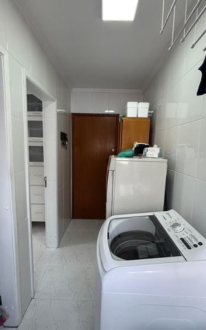 Apartamento à venda com 104m², 2 quartos e 3 vagas Apartamento à venda com 104m², 2 quartos e 3 vagasÁrea de Serviço
