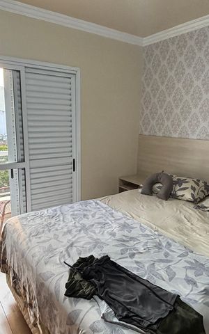 Apartamento à venda com 104m², 2 quartos e 3 vagas Apartamento à venda com 104m², 2 quartos e 3 vagasSuite