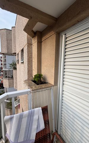 Apartamento à venda com 104m², 2 quartos e 3 vagas Apartamento à venda com 104m², 2 quartos e 3 vagasSuite Varanda