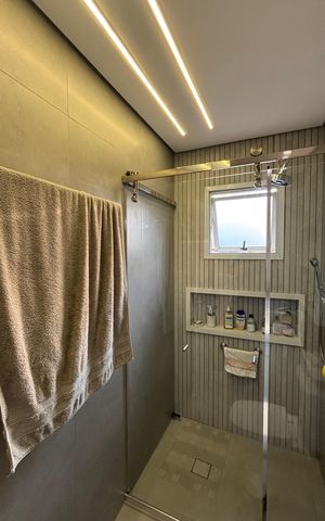 Apartamento à venda com 104m², 2 quartos e 3 vagas Apartamento à venda com 104m², 2 quartos e 3 vagasBanheiro da Suíte