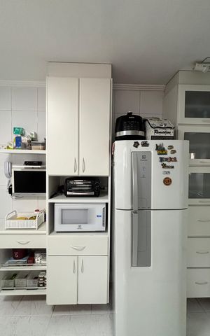 Apartamento à venda com 104m², 2 quartos e 3 vagas Apartamento à venda com 104m², 2 quartos e 3 vagasCozinha