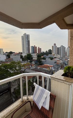 Apartamento à venda com 104m², 2 quartos e 3 vagas Apartamento à venda com 104m², 2 quartos e 3 vagasSuite Varanda