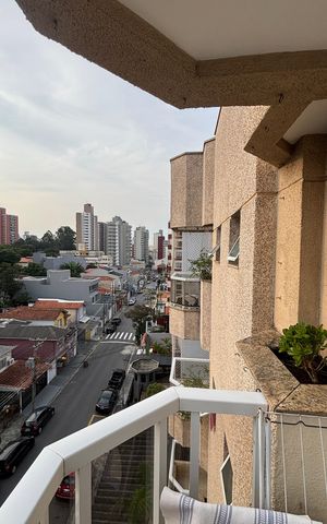 Apartamento à venda com 104m², 2 quartos e 3 vagas Apartamento à venda com 104m², 2 quartos e 3 vagasSuite Varanda