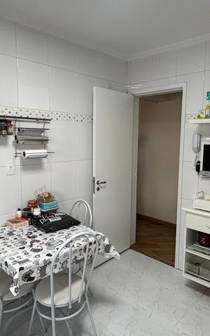 Apartamento à venda com 104m², 2 quartos e 3 vagas Apartamento à venda com 104m², 2 quartos e 3 vagasCozinha
