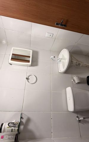 Apartamento à venda com 55m², 2 quartos e 1 vaga Apartamento à venda com 55m², 2 quartos e 1 vagaBanheiro