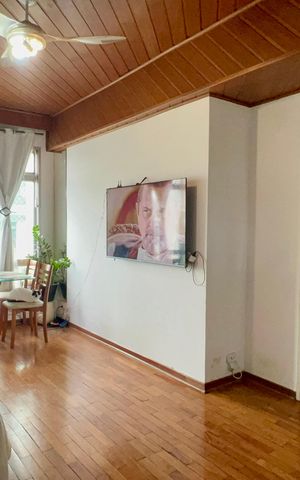 Apartamento à venda com 93m², 2 quartos e 1 vaga Apartamento à venda com 93m², 2 quartos e 1 vagaSala