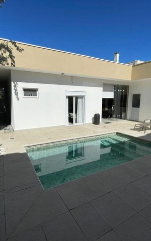 Casa de condomínio à venda com 205m², 3 quartos e 4 vagasÁrea Comum