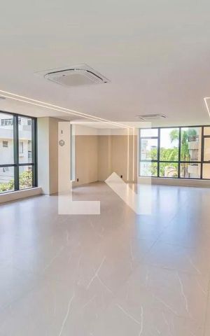 Apartamento para alugar com 155m², 4 quartos e 4 vagasÁrea comum - Salão de festas