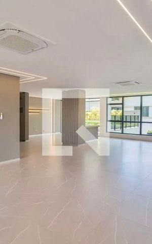 Apartamento para alugar com 155m², 4 quartos e 4 vagasÁrea comum - Salão de festas