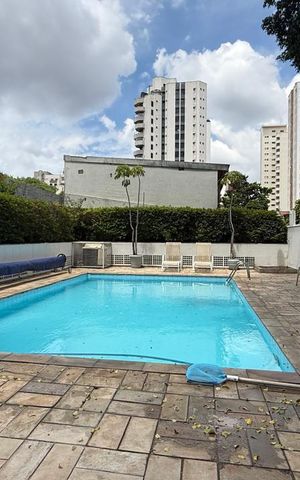 Apartamento à venda com 146m², 4 quartos e 2 vagas Apartamento à venda com 146m², 4 quartos e 2 vagasPiscina