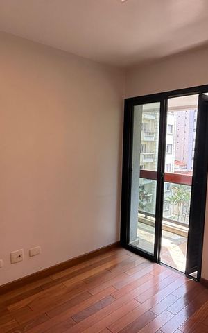 Apartamento à venda com 146m², 4 quartos e 2 vagas Apartamento à venda com 146m², 4 quartos e 2 vagasQuarto