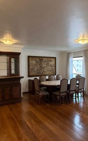 Apartamento à venda com 146m², 4 quartos e 2 vagas Apartamento à venda com 146m², 4 quartos e 2 vagasSala