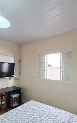 Casa à venda com 200m², 3 quartos e 4 vagas Casa à venda com 200m², 3 quartos e 4 vagasQuarto 2