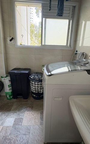 Apartamento à venda com 92m², 3 quartos e 2 vagas Apartamento à venda com 92m², 3 quartos e 2 vagasÁrea de serviço