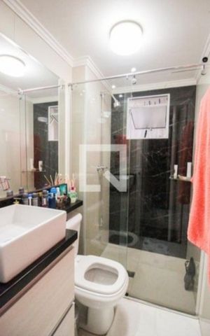 Apartamento à venda com 78m², 3 quartos e 1 vaga Apartamento à venda com 78m², 3 quartos e 1 vagaBanheiro Social