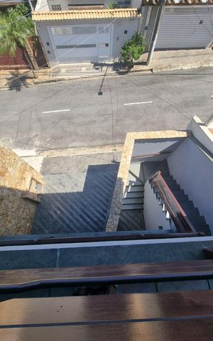 Casa à venda com 219m², 3 quartos e 5 vagasVaranda