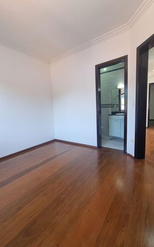 Casa à venda com 219m², 3 quartos e 5 vagasQuarto
