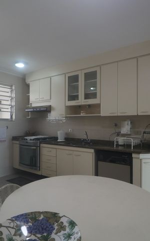 Apartamento para alugar com 480m², 6 quartos e 2 vagas Apartamento para alugar com 480m², 6 quartos e 2 vagasCozinha