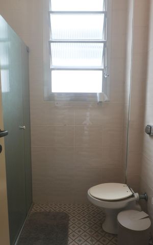 Apartamento para alugar com 480m², 6 quartos e 2 vagas Apartamento para alugar com 480m², 6 quartos e 2 vagasBanheiro de serviço
