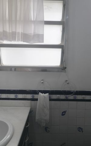 Apartamento para alugar com 480m², 6 quartos e 2 vagas Apartamento para alugar com 480m², 6 quartos e 2 vagasBanheiro Social
