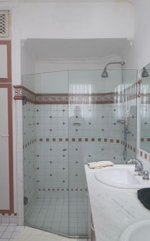 Apartamento para alugar com 480m², 6 quartos e 2 vagas Apartamento para alugar com 480m², 6 quartos e 2 vagasBanheiro Suíte