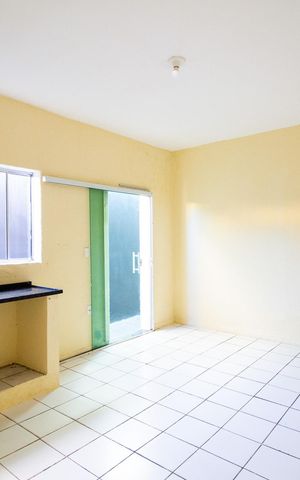 Casa para alugar com 80m², 1 quarto e sem vaga Casa para alugar com 80m², 1 quarto e sem vagaSala