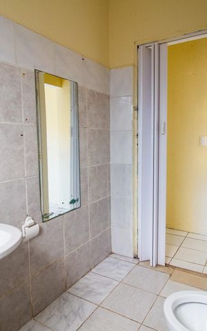Casa para alugar com 80m², 1 quarto e sem vaga Casa para alugar com 80m², 1 quarto e sem vagaBanheiro