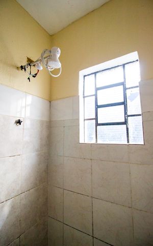 Casa para alugar com 80m², 1 quarto e sem vaga Casa para alugar com 80m², 1 quarto e sem vagaBanheiro
