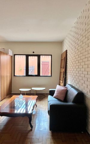 Casa para alugar com 350m², 4 quartos e 4 vagas Casa para alugar com 350m², 4 quartos e 4 vagasSala