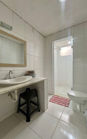 Casa para alugar com 350m², 4 quartos e 4 vagas Casa para alugar com 350m², 4 quartos e 4 vagasBanheiro da Suíte