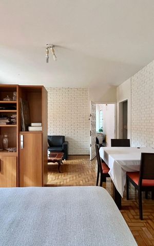 Casa para alugar com 350m², 4 quartos e 4 vagas Casa para alugar com 350m², 4 quartos e 4 vagasSala