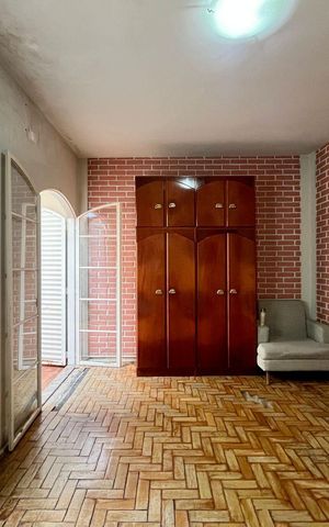 Casa para alugar com 350m², 4 quartos e 4 vagas Casa para alugar com 350m², 4 quartos e 4 vagasQuarto 2