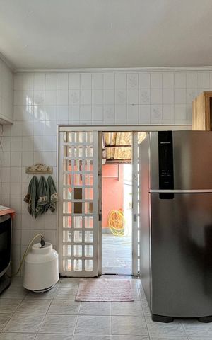 Casa para alugar com 350m², 4 quartos e 4 vagas Casa para alugar com 350m², 4 quartos e 4 vagasCozinha