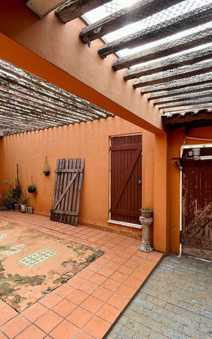 Casa para alugar com 350m², 4 quartos e 4 vagas Casa para alugar com 350m², 4 quartos e 4 vagasGaragem