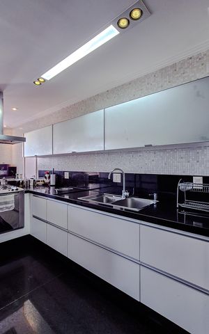 Apartamento à venda com 574m², 4 quartos e 8 vagas Apartamento à venda com 574m², 4 quartos e 8 vagasCozinha
