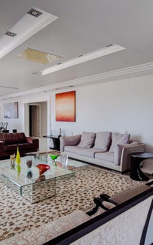 Apartamento à venda com 574m², 4 quartos e 8 vagas Apartamento à venda com 574m², 4 quartos e 8 vagasSala