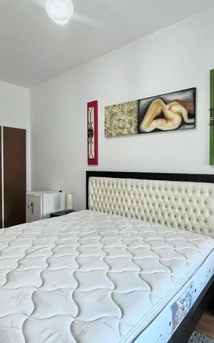 Apartamento para alugar com 280m², 5 quartos e 2 vagas Apartamento para alugar com 280m², 5 quartos e 2 vagasQuarto 6