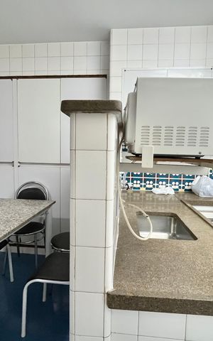 Apartamento para alugar com 280m², 5 quartos e 2 vagas Apartamento para alugar com 280m², 5 quartos e 2 vagasCozinha