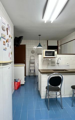 Apartamento para alugar com 280m², 5 quartos e 2 vagas Apartamento para alugar com 280m², 5 quartos e 2 vagasCozinha
