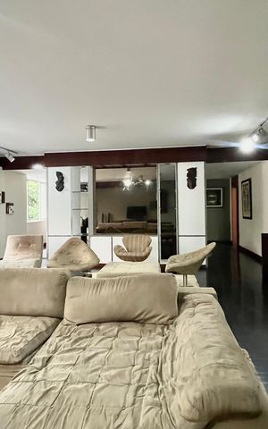 Apartamento para alugar com 280m², 5 quartos e 2 vagas Apartamento para alugar com 280m², 5 quartos e 2 vagasSala