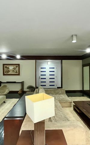 Apartamento para alugar com 280m², 5 quartos e 2 vagas Apartamento para alugar com 280m², 5 quartos e 2 vagasSala