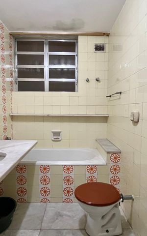 Apartamento para alugar com 280m², 5 quartos e 2 vagas Apartamento para alugar com 280m², 5 quartos e 2 vagasBanheiro 2
