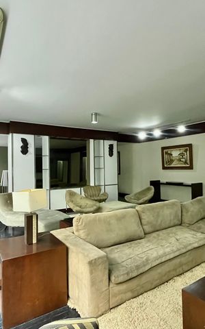 Apartamento para alugar com 280m², 5 quartos e 2 vagas Apartamento para alugar com 280m², 5 quartos e 2 vagasSala